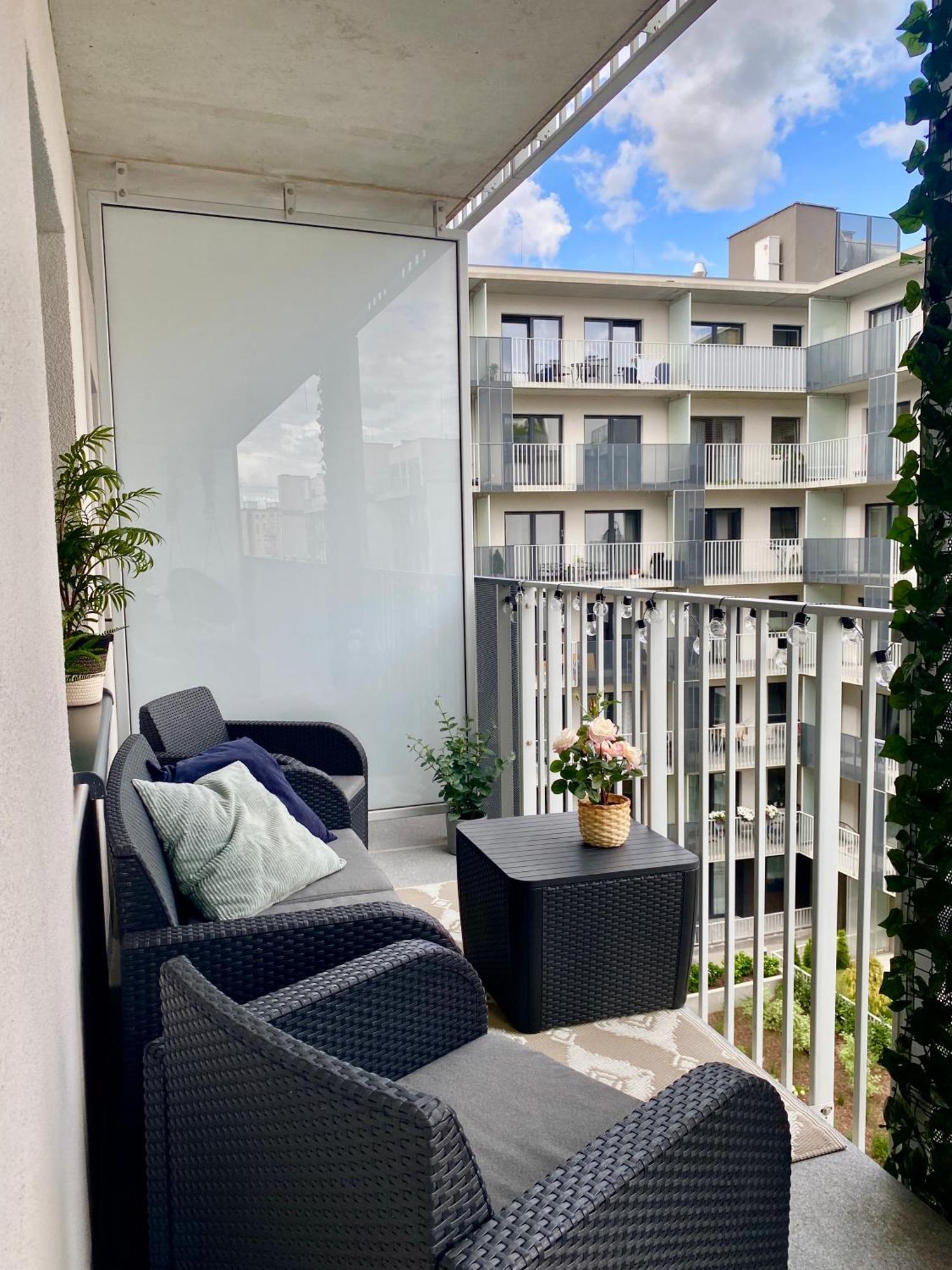 Appartamento Grey House + Free Parking Breslavia Esterno foto
